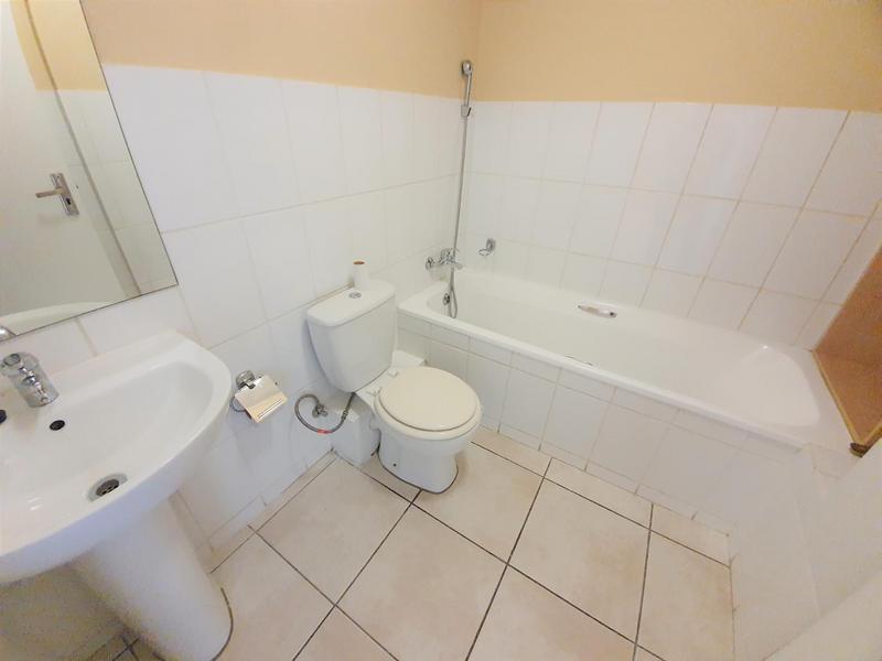 To Let 2 Bedroom Property for Rent in Salt River Western Cape